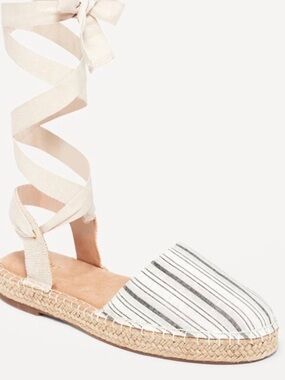 Old navy Striped Lace-Up Espadrille Flats in Cream and Black